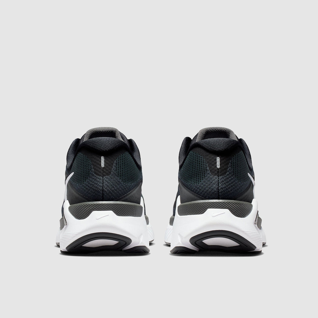 Nike Structure Plus