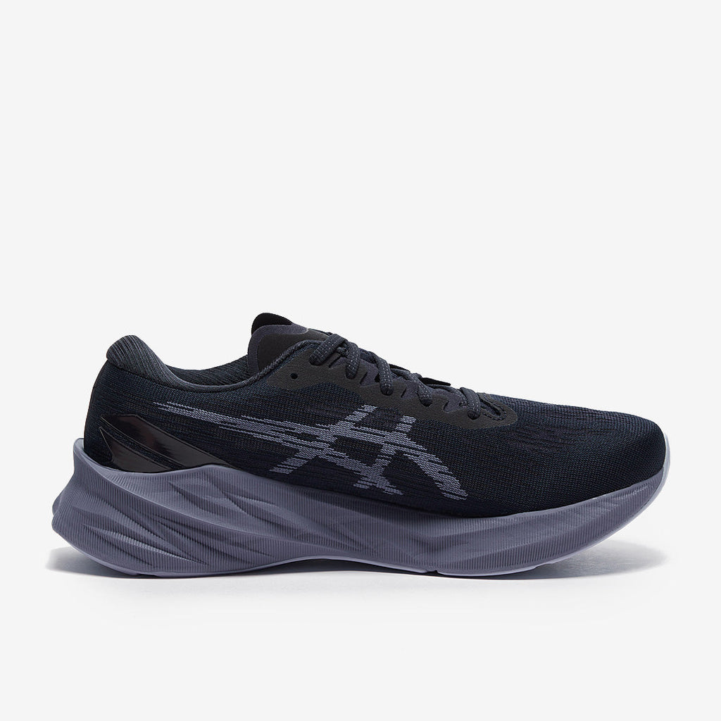 ASICS Novablast 3